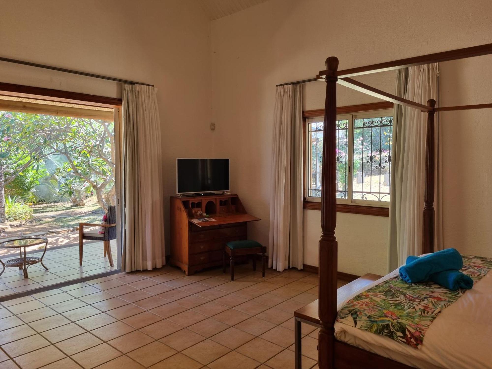 Shanti Ghar Guest House Тамарин Экстерьер фото