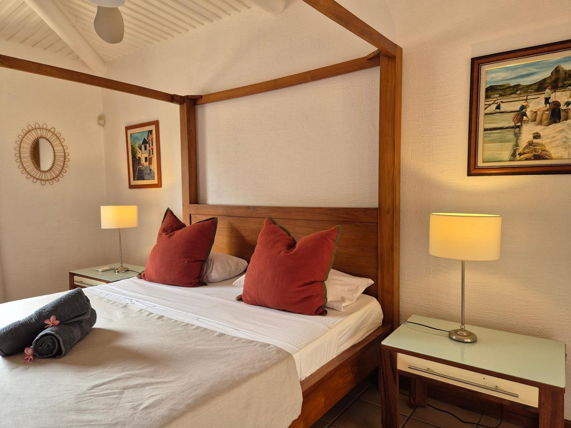 Shanti Ghar Guest House Тамарин Экстерьер фото