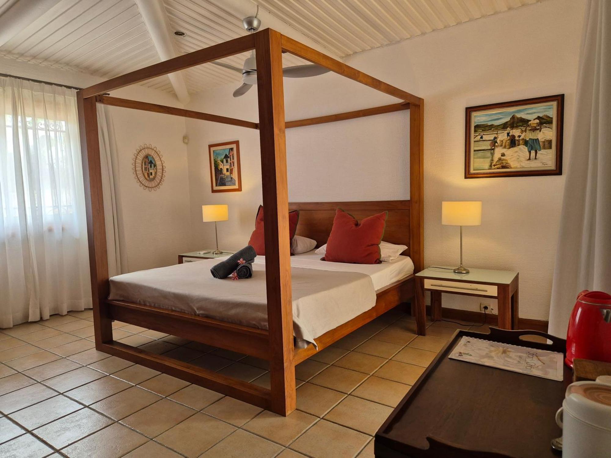 Shanti Ghar Guest House Тамарин Экстерьер фото